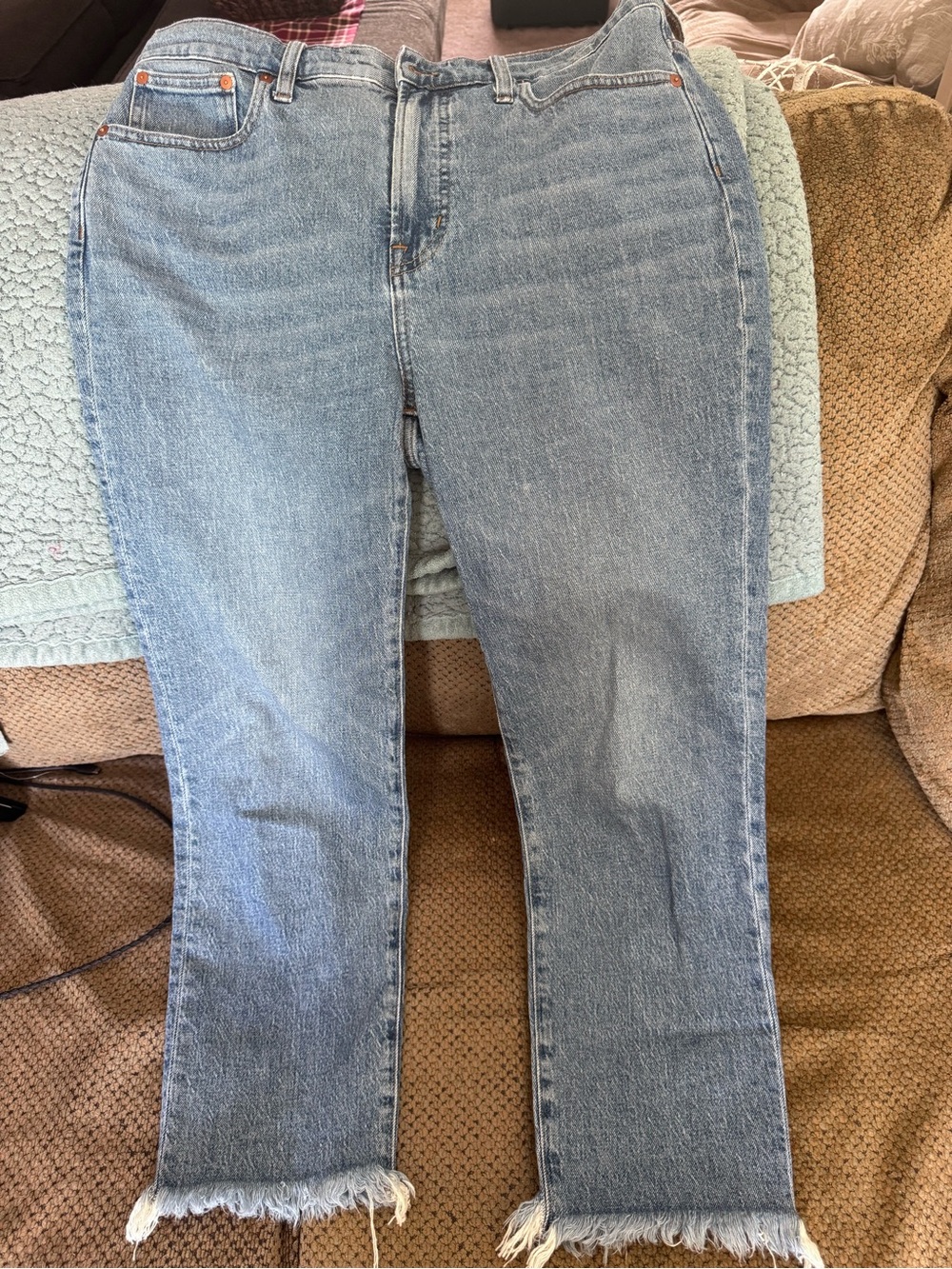 Madewell Classic High-Rise Cropped Women's Jeans in Light Blue Wash